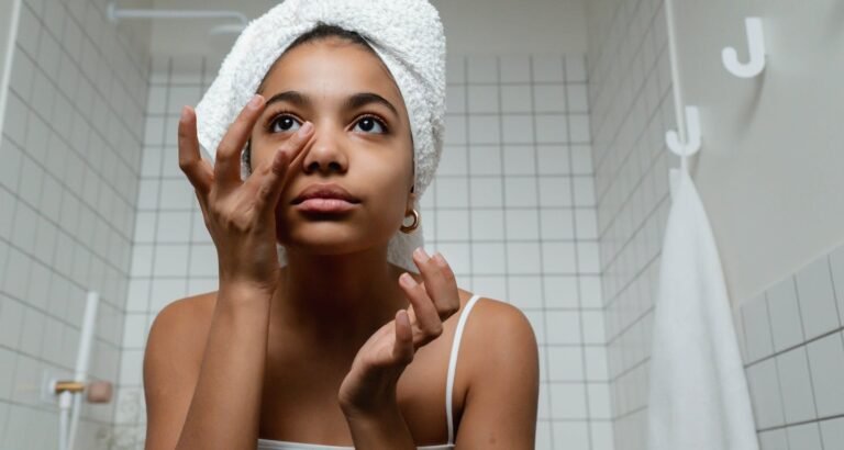 Keep Your Skin Healthy With These Simple Steps